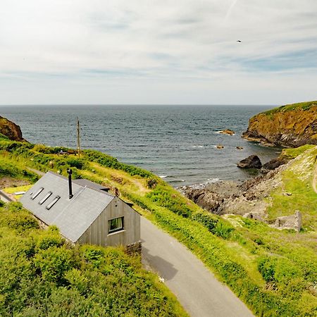 Cliff-Top Cottage On Coast Path W/Panoramic Views Trevine 외부 사진
