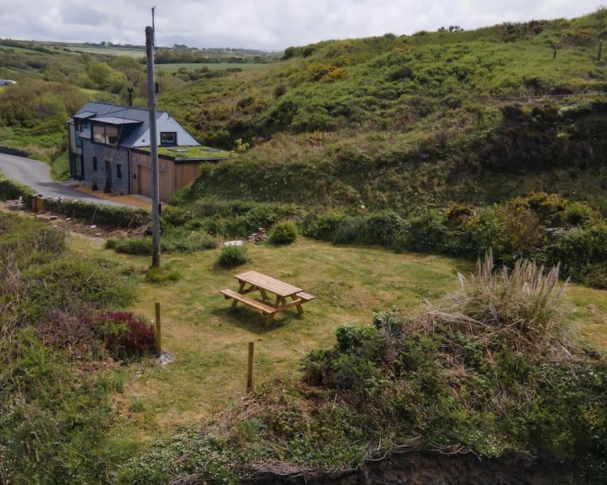 Cliff-Top Cottage On Coast Path W/Panoramic Views Trevine 외부 사진