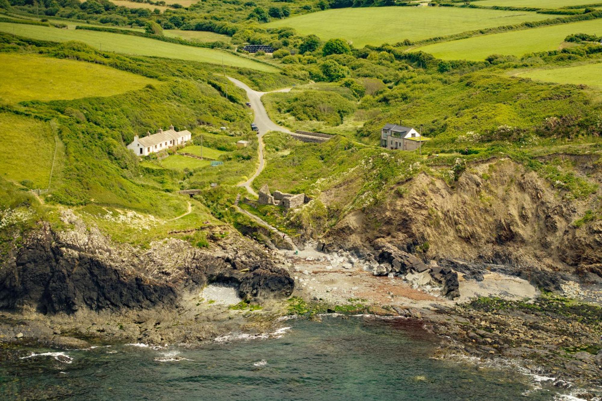 Cliff-Top Cottage On Coast Path W/Panoramic Views Trevine 외부 사진